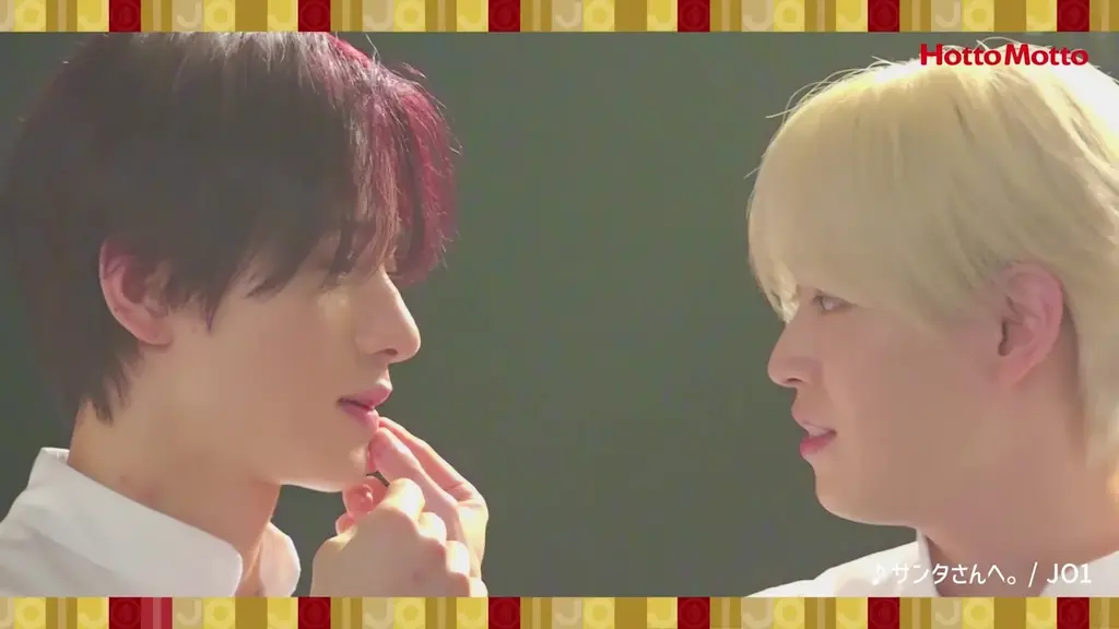 「ほっともっと」新CMにグローバルボーイズグループ「JO1」登場 「ほっともっと✕JO1アンガスビーフステーキ重」篇 CMビハインドムービーを先行公開！ 画像 4