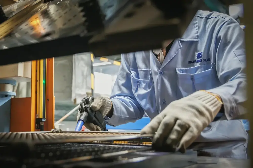 大阪・関西万博『大阪ヘルスケアパビリオン』記念品に採用。割れないシリコーングラス〈KINJO JAPAN〉 画像 13