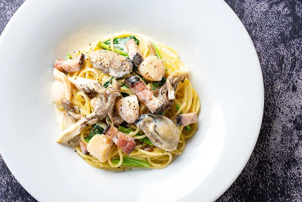 冬の味覚で北海道を旅する。北海道の冬グルメ集結！「北海道イタリアン ミア・ボッカ」が“サロマ湖産牡蠣”を主役にした限定メニューを2025年12月3日から販売。 画像 2