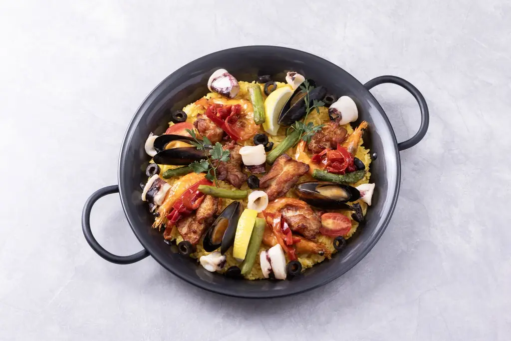 JR横浜駅直結「シァル横浜」の『Happy Christmas』スタート！クリスマスケーキやチキン、オードブルの予約受付中！予約の受取りも、急ぎのギフトも駅チカで便利！ 画像 17