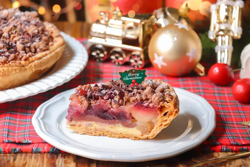 アップルパイ専門店「グラニースミス」ホリデーを彩る『チョコレートとチェリーのクリスマスアップルパイ』2025年12月3日（水）より販売スタート！ 画像 2