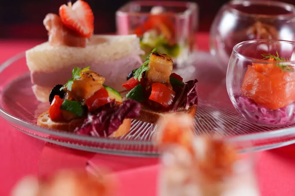 仙台市の農業家集団Punks Farmerが手掛けるいちごを、赤いスイーツで『Afternoon Tea -Strawberry Red-』【ウェスティンホテル仙台】 画像 3