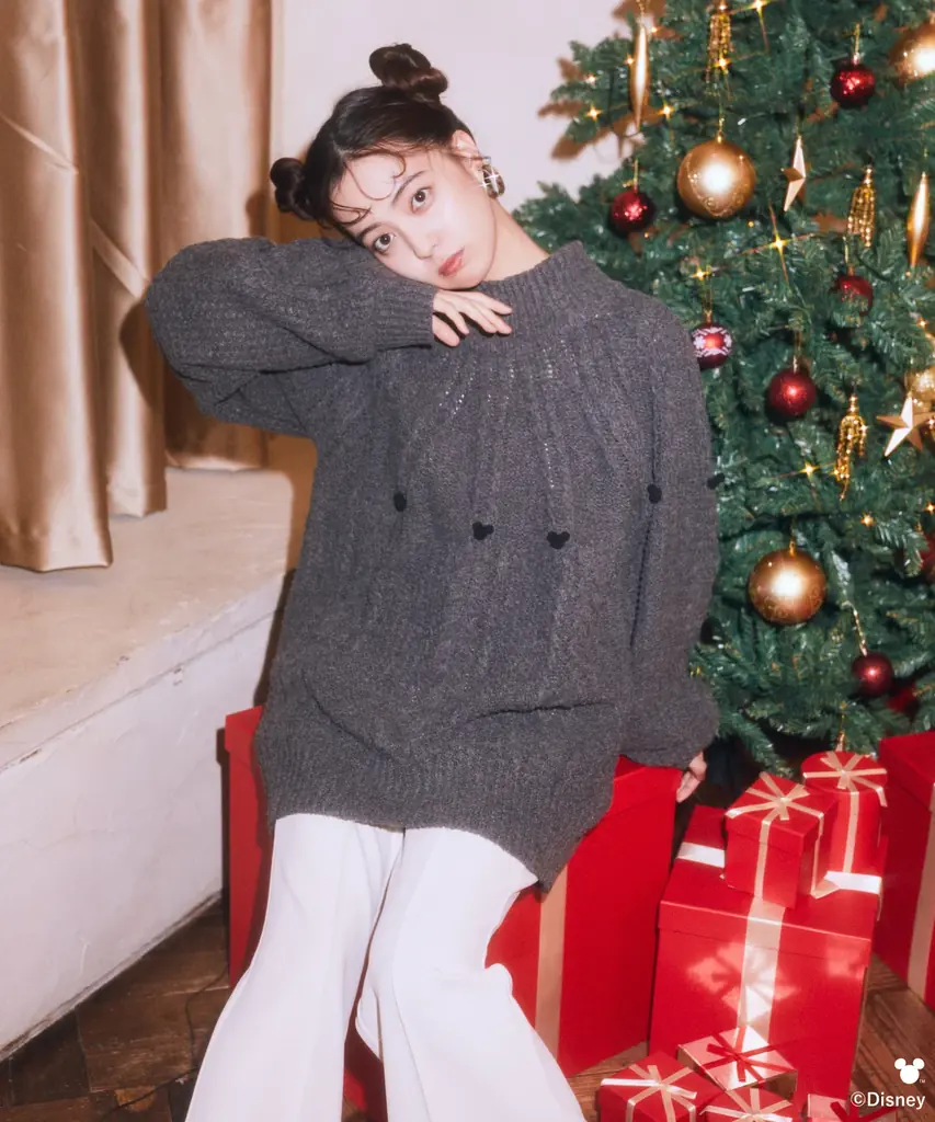 【earth music&ecology】昨年大好評の『Disney Holiday Collection』が今年も登場！ホリデームードに溶け込むような心ときめく大人可愛いアイテム 画像 6