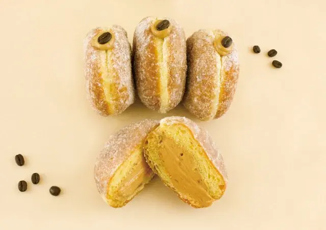 【阪急ベーカリー】【フレッズカフェ】復刻！大好評をいただいた『丸福珈琲店監修の珈琲クリーム』を使用した「生ドーナツ」を期間限定で販売いたします！ 画像 2