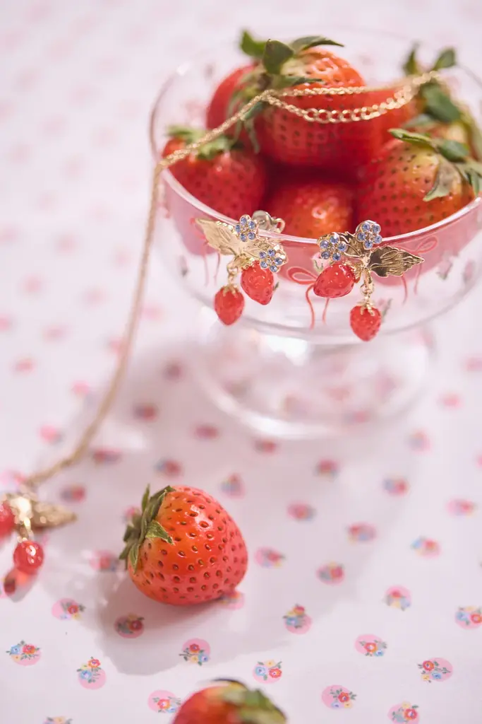 Cath Kidston×Liquem いちごとシェルの新作アクセ