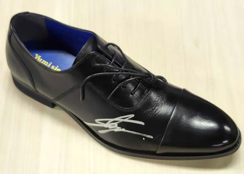 声優・羽多野渉に続き、佐藤拓也もギャルの女子高生と美術教師を一人で演じる！？マンガ動画「靴裏ハンター」第３話が配信開始 画像 3