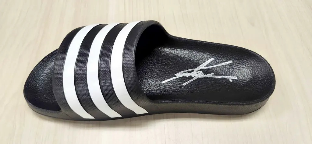 声優・羽多野渉に続き、佐藤拓也もギャルの女子高生と美術教師を一人で演じる！？マンガ動画「靴裏ハンター」第３話が配信開始 画像 4