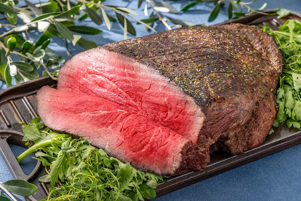 ヒルトン名古屋　地中海グルメで彩る冬のビュッフェ開催！年末年始はズワイガニ・マグロ・サーモン・エビ食べ放題&牡蠣剥きパフォーマンスで特別な冬を 画像 2