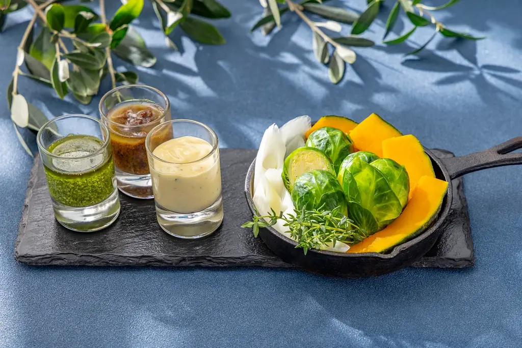 ヒルトン名古屋　地中海グルメで彩る冬のビュッフェ開催！年末年始はズワイガニ・マグロ・サーモン・エビ食べ放題&牡蠣剥きパフォーマンスで特別な冬を 画像 20