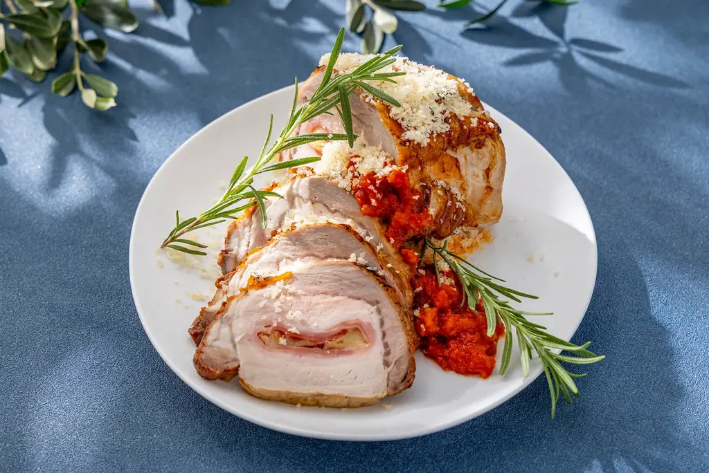 ヒルトン名古屋　地中海グルメで彩る冬のビュッフェ開催！年末年始はズワイガニ・マグロ・サーモン・エビ食べ放題&牡蠣剥きパフォーマンスで特別な冬を 画像 8