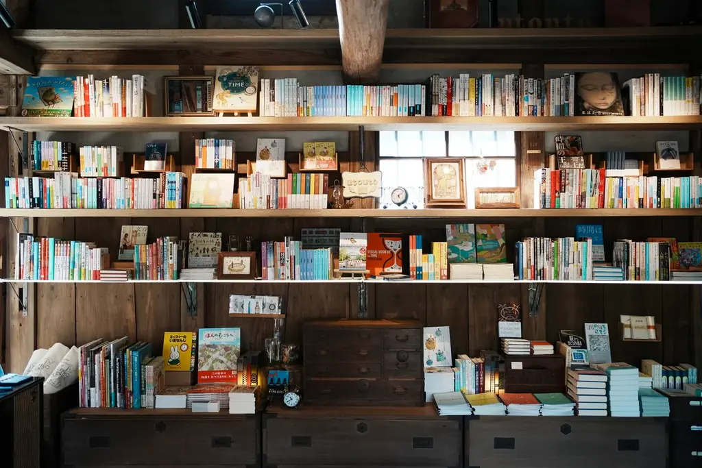 板橋・大正蔵を改装　時間の書店utouto開業