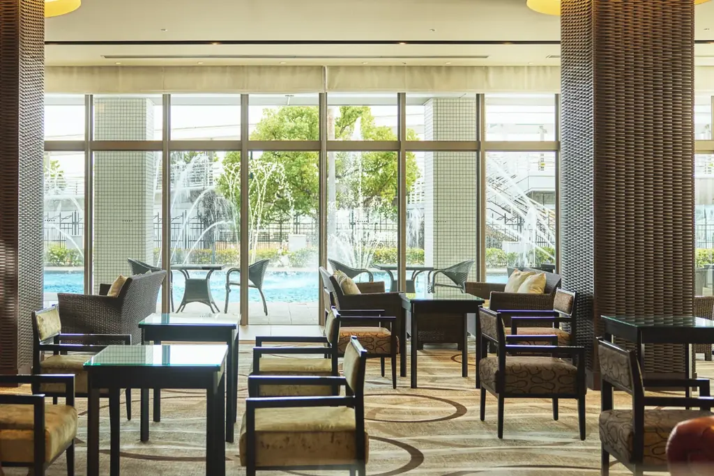 【神戸市中央区】～駅から徒歩10分で非日常空間へ～結婚式場内のアフタヌーンティー専門カフェ「Café ESPACE」よりホリデーシーズンを楽しむ冬季限定アフタヌーンティー提供 画像 13