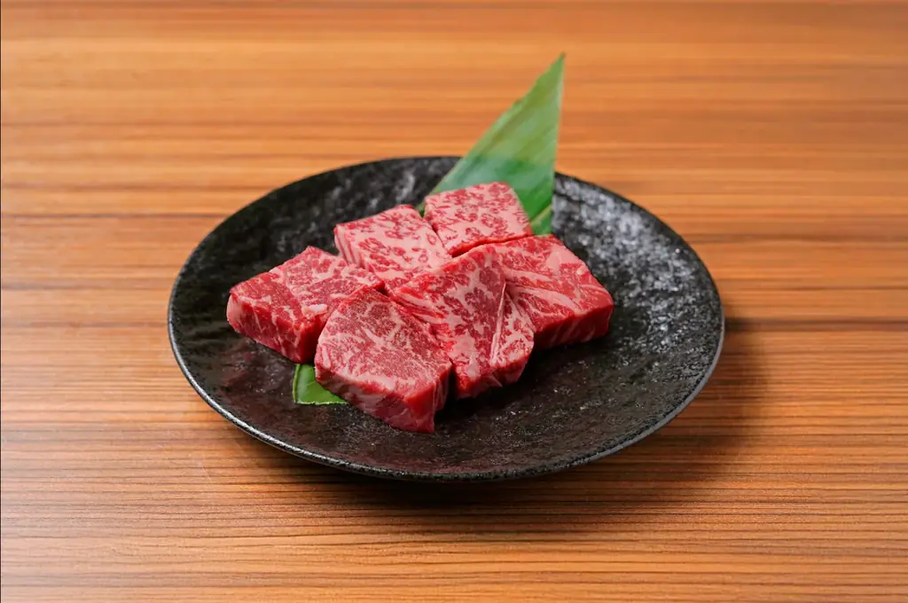 昭和八年創業の「肉の名門スエヒロ館」、メス牛と熟成にこだわる”和牛一頭買い”専門の3号店が2025年12月8日、横浜市泉区にオープン！ 画像 12