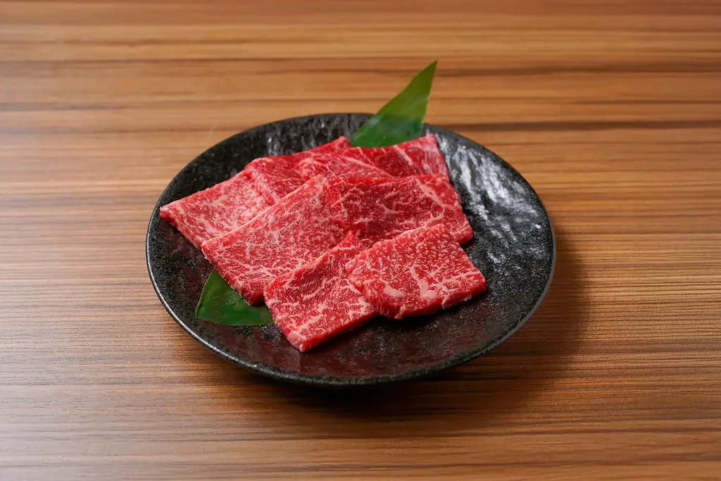 昭和八年創業の「肉の名門スエヒロ館」、メス牛と熟成にこだわる”和牛一頭買い”専門の3号店が2025年12月8日、横浜市泉区にオープン！ 画像 9