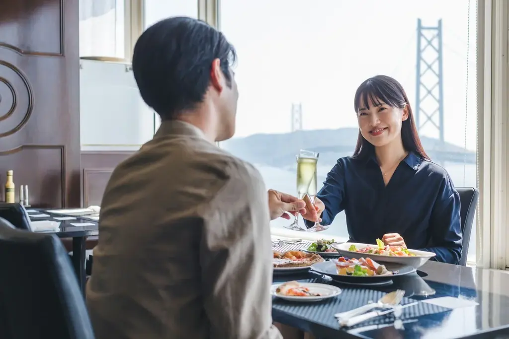 【神戸・舞子】絶景レストランで楽しむXmasディナー＆宿泊プラン ｜飲み放題付きで贅沢な夜を。 画像 5