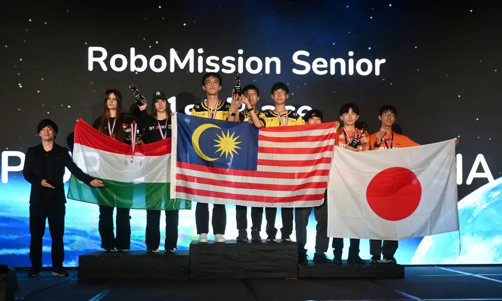 日本の高校生チームが世界第３位、銅メダル受賞！！　世界最大級の子どもたちの国際ロボット競技会「WRO 2025 シンガポール国際大会」 画像 2