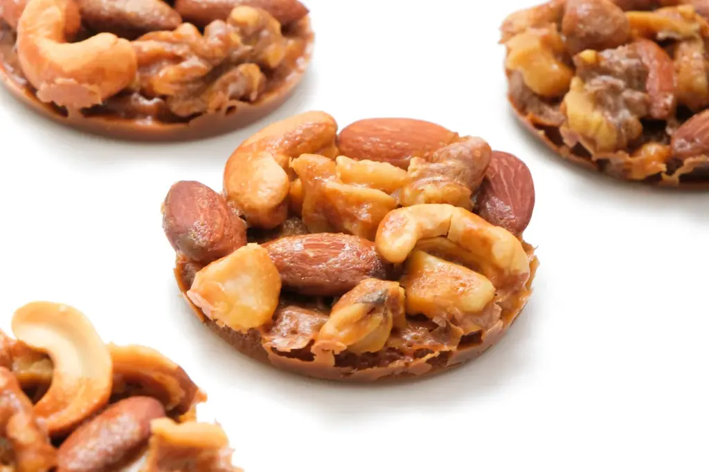 キャラメルナッツタルト発売