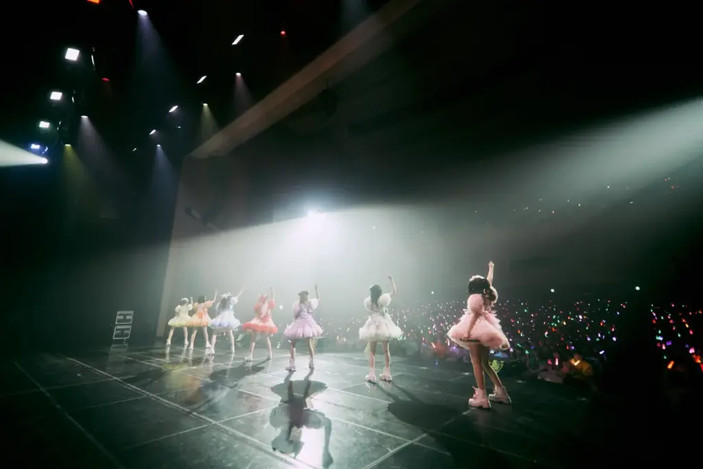 FRUITS ZIPPER、初のアジアツアー完走！　“NEW KAWAII”ステージで現地のファンを魅了 画像 4