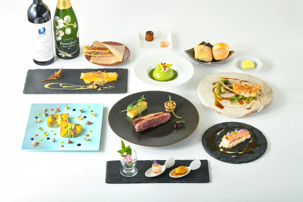 『LORE 六本木』にて、12月1日(月)より、クリスマスコースの予約受付開始します！ 画像 1