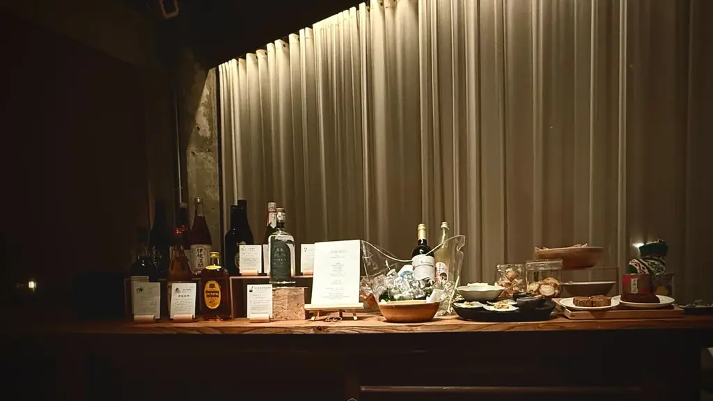 京都・宮津のホテル「mizuya」にて、地元のお酒20種以上が楽しめる「Cafe & Bar 浮雲」リニューアルオープン 画像 6