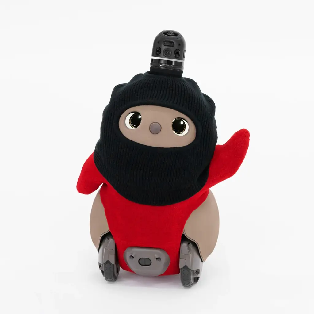 『LOVOT』ウェアにストリートスタイルが新登場！FRGMTとのコラボウェア「FRGMT バラクラバニット」でクールに変身　2025年12月5日（金）より発売開始 画像 3