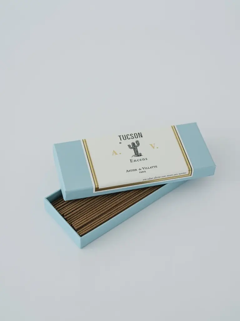 『CREA』の大人気特集「贈りものバイブル」が発売に　特別版の表紙にはついにプレデビューを果たしたROIROMが登場！ 画像 12