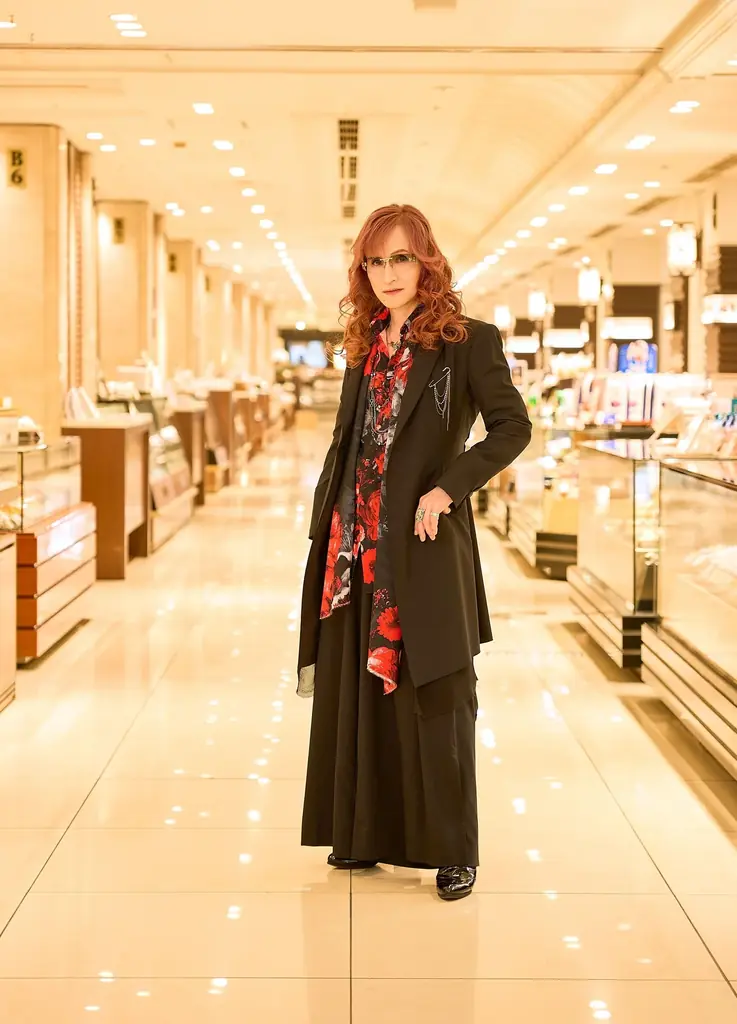 『CREA』の大人気特集「贈りものバイブル」が発売に　特別版の表紙にはついにプレデビューを果たしたROIROMが登場！ 画像 8