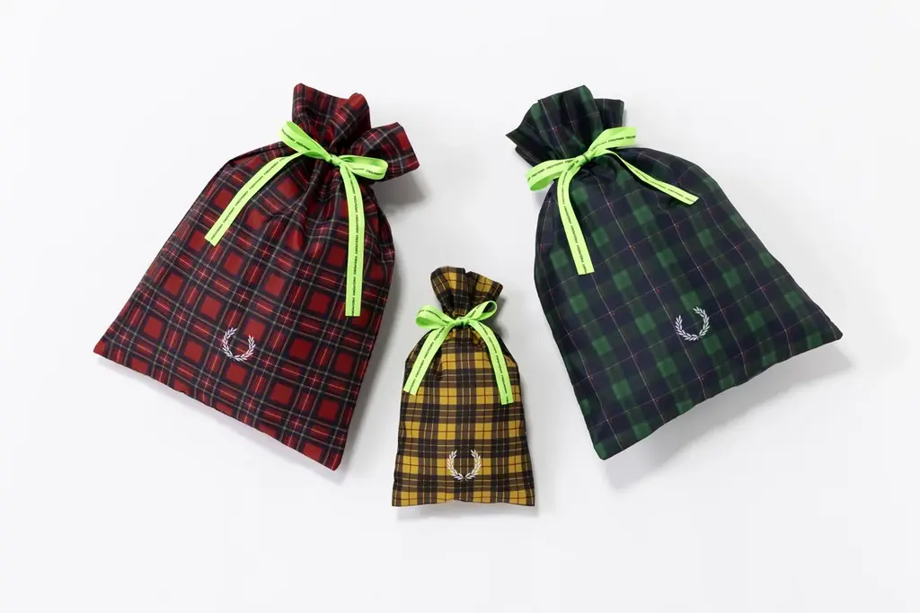 フレッドペリー初のタータンギフト包装が会員限定で無料に