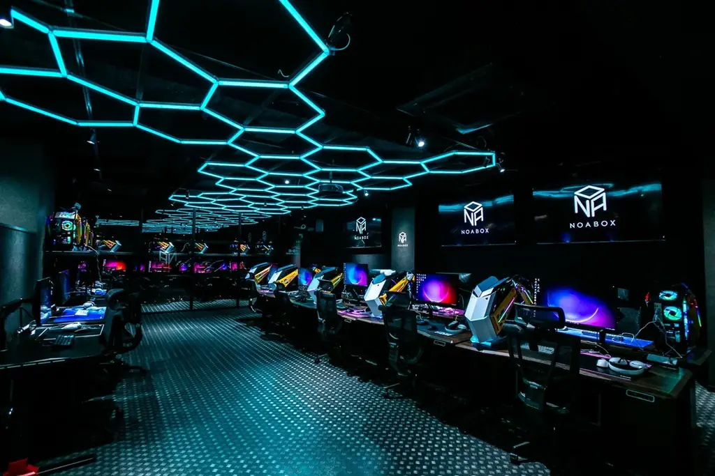 eスポーツ特化型アリーナが本格レンタルスタジオを開始！12月17日に企業交流会も開催｜eスポーツステーションNOABOX町田 画像 1