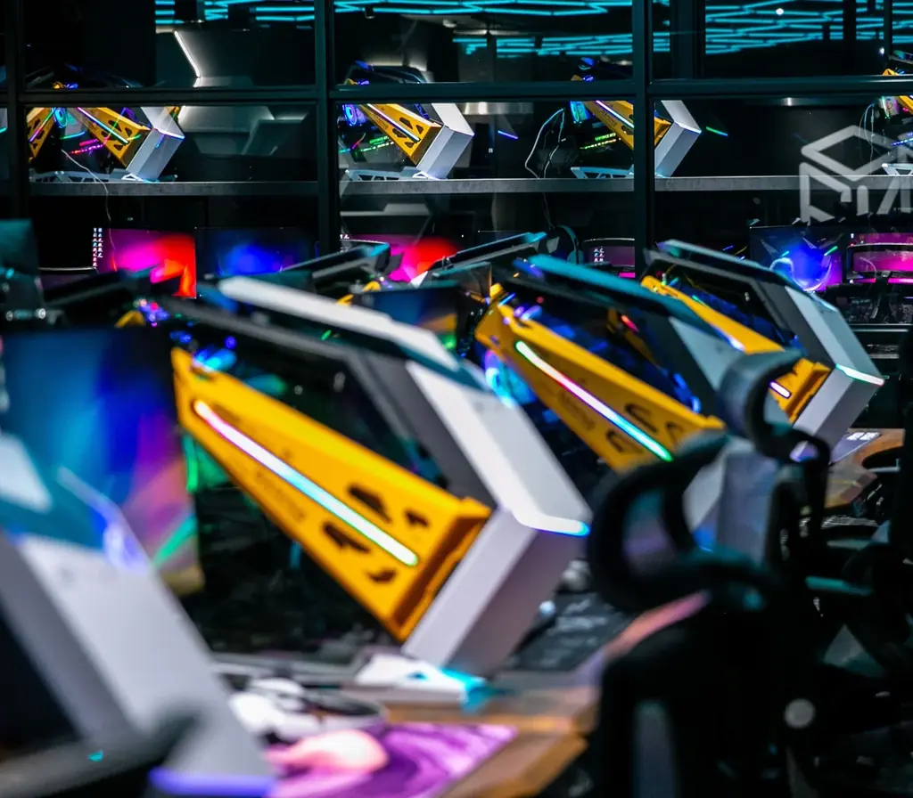 eスポーツ特化型アリーナが本格レンタルスタジオを開始！12月17日に企業交流会も開催｜eスポーツステーションNOABOX町田 画像 2