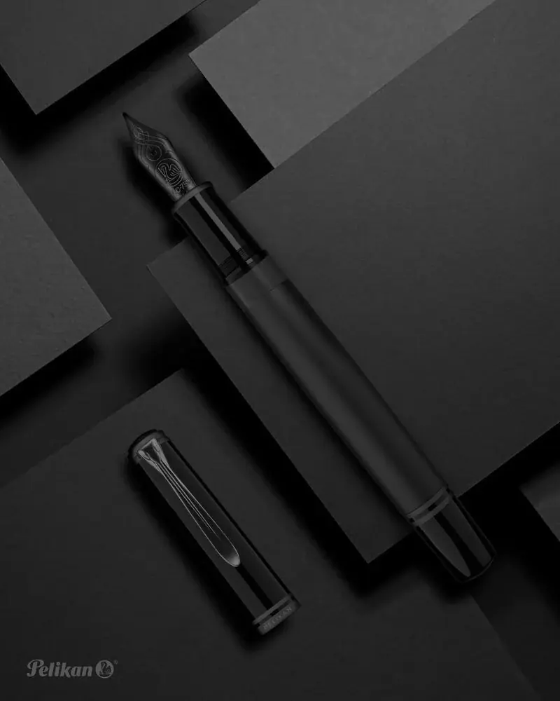 ＜2025年12月＞ドイツが誇る高級筆記具ブランド・ペリカンから万年筆「スーベレーンM809ブラックマット」がスペシャルエディションとして登場。 画像 3