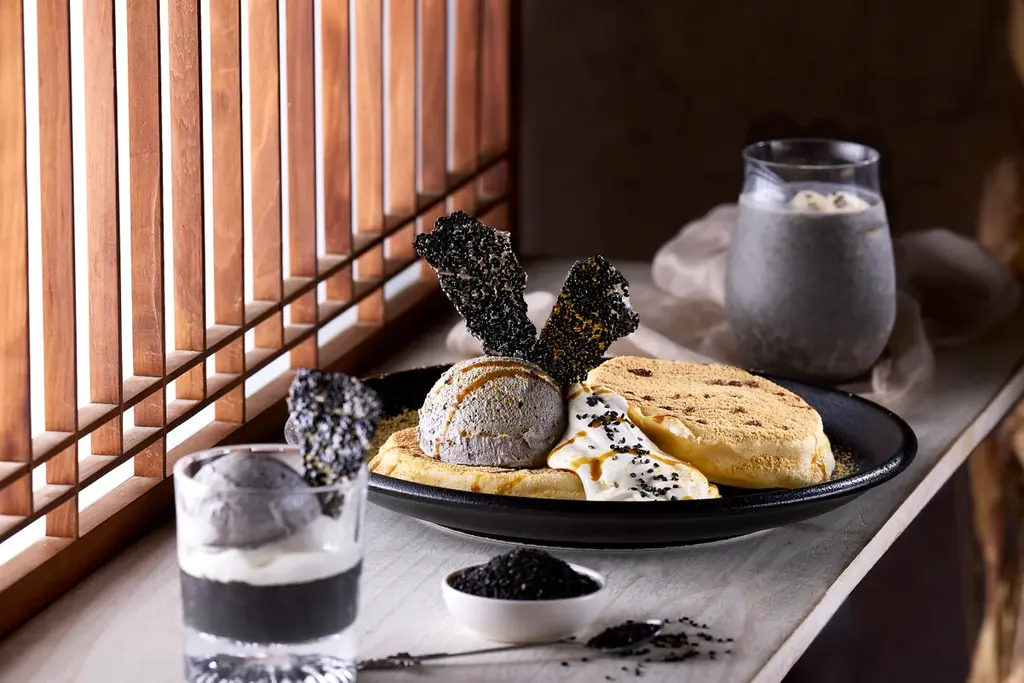 12/4開始｜高倉町珈琲が黒ごまスイーツ発売