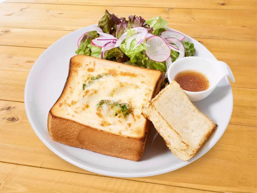 【高倉町珈琲】「冬の特別メニュー」が12月4日から期間限定でスタート！新登場の「黒ごまスイーツ」に加え、あったか、ほっこりの多彩な冬メニューをラインナップ！ 画像 8