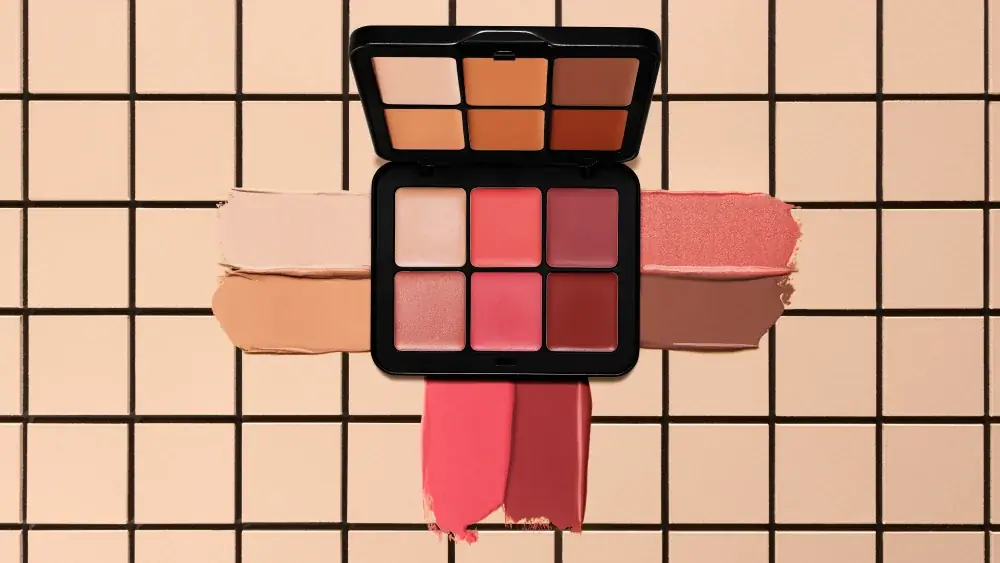 【メイクアップフォーエバー】フェイスメイクに必要なすべてが詰まったクリームタイプのパレットが2026年1月1日(木)新登場！毎日のメイクアップでも外出先や旅先でも、簡単に立体感のあるメイクを叶えます！ 画像 2