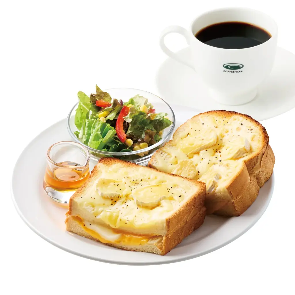 『珈琲館』全205店舗を対象としたコンテストの頂点。スタッフのアイデアから誕生した、珈琲のための“とろあま”新メニュー『たっぷりチーズのクアトロフォルマッジサンド』が12月9日より新発売 画像 3