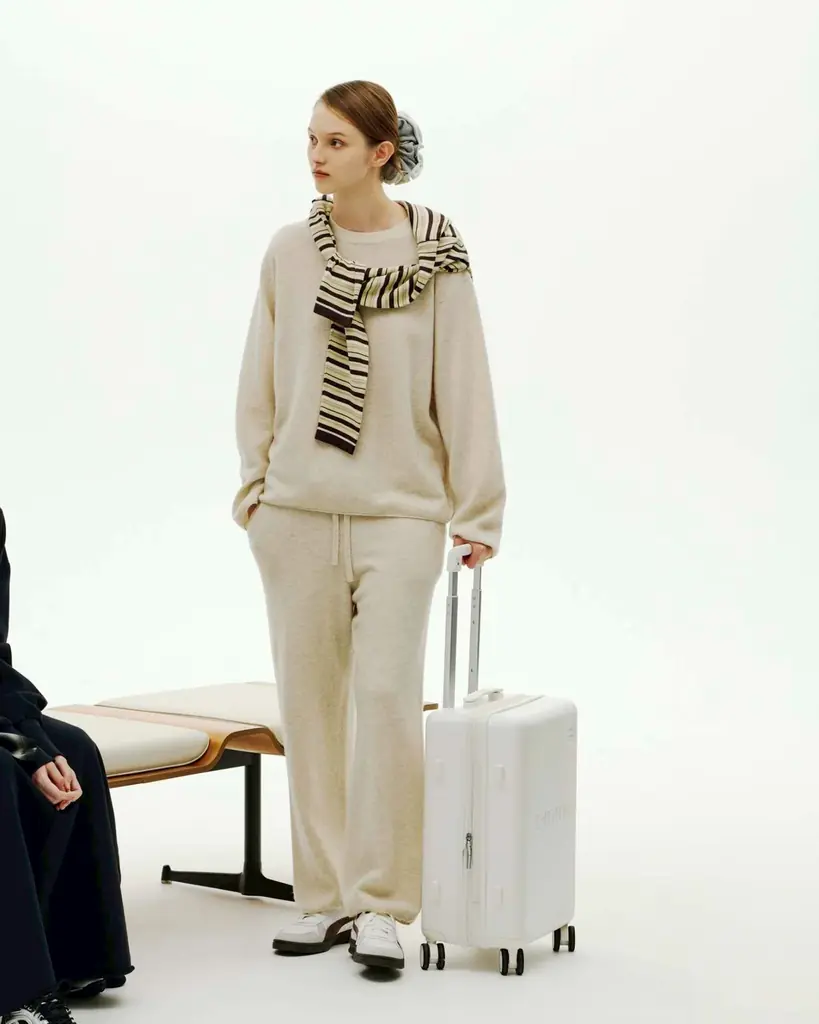 【emmi(エミ)】「Samsonite(サムソナイト)」との初コラボレーション！＜12月2日(火)オンライン先行予約開始＞ 画像 14