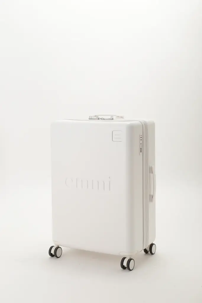 【emmi(エミ)】「Samsonite(サムソナイト)」との初コラボレーション！＜12月2日(火)オンライン先行予約開始＞ 画像 19