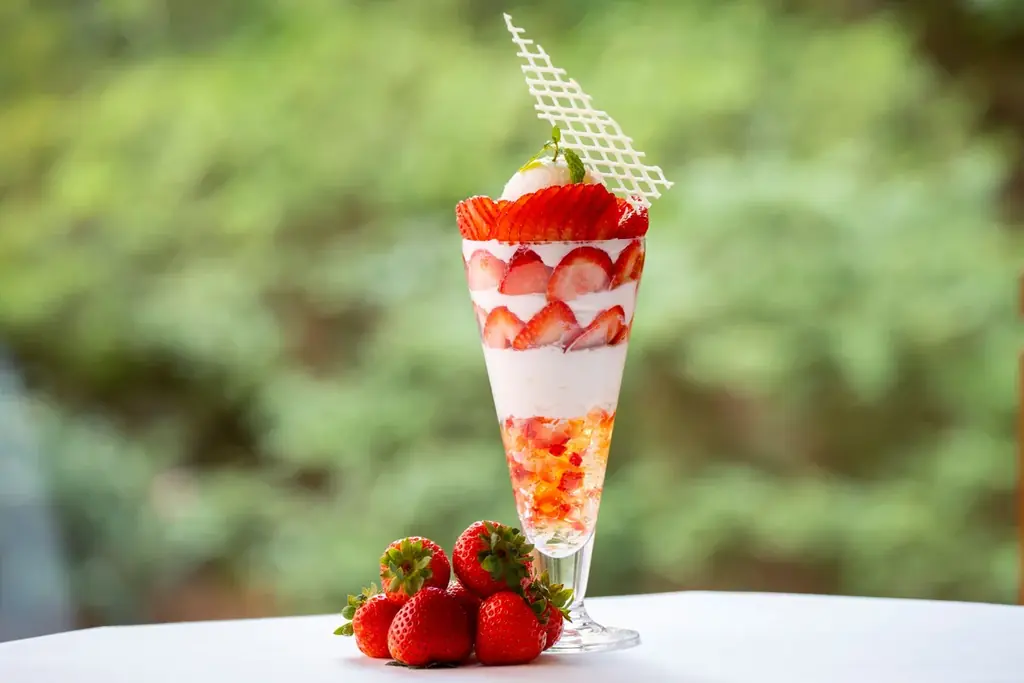 【ハイアット リージェンシー 京都】真っ赤な苺がきらめく！ホテルクオリティのスイーツとセイボリーが食べ放題。「ストロベリーアフタヌーンティーブッフェ」開催 画像 10