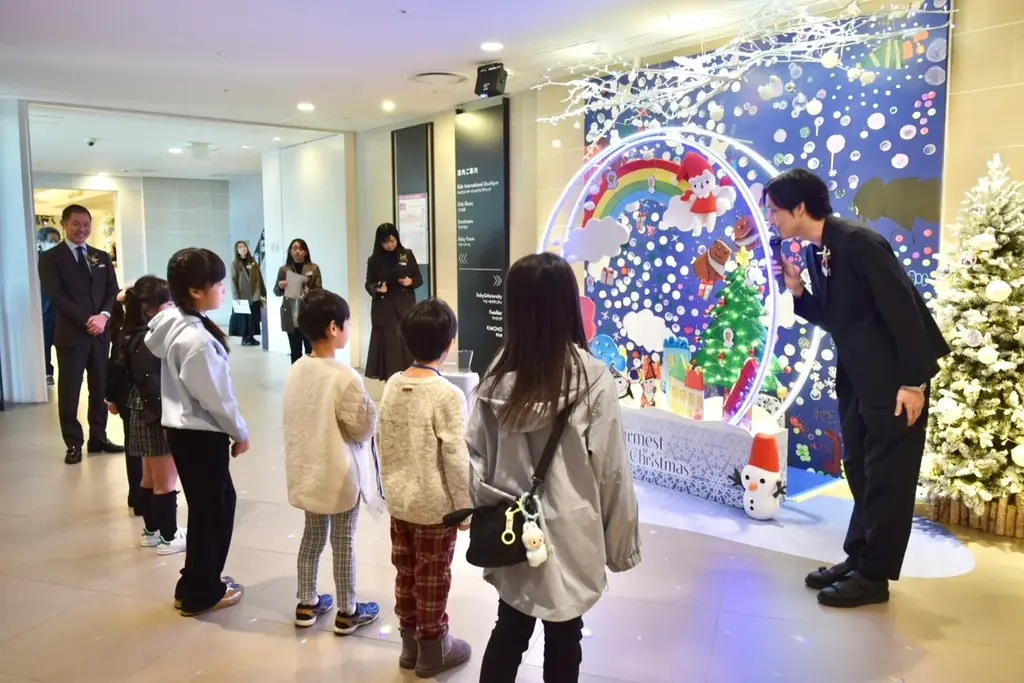 【阪急うめだ本店】クリスマスのフォトスポットをこどもたちが考案！想いの詰まった“スノードーム”の展示がスタート 画像 5