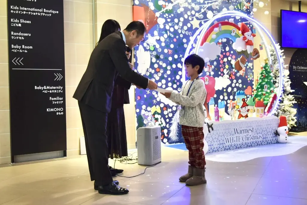 【阪急うめだ本店】クリスマスのフォトスポットをこどもたちが考案！想いの詰まった“スノードーム”の展示がスタート 画像 6