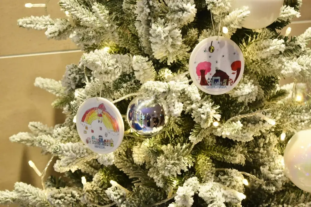 【阪急うめだ本店】クリスマスのフォトスポットをこどもたちが考案！想いの詰まった“スノードーム”の展示がスタート 画像 8