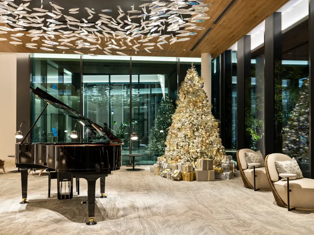 横浜みなとみらいの絶景ホテルで過ごすフェスティブシーズン クリスマス限定ディナーコースや冬限定アフタヌーンティーが登場 画像 2