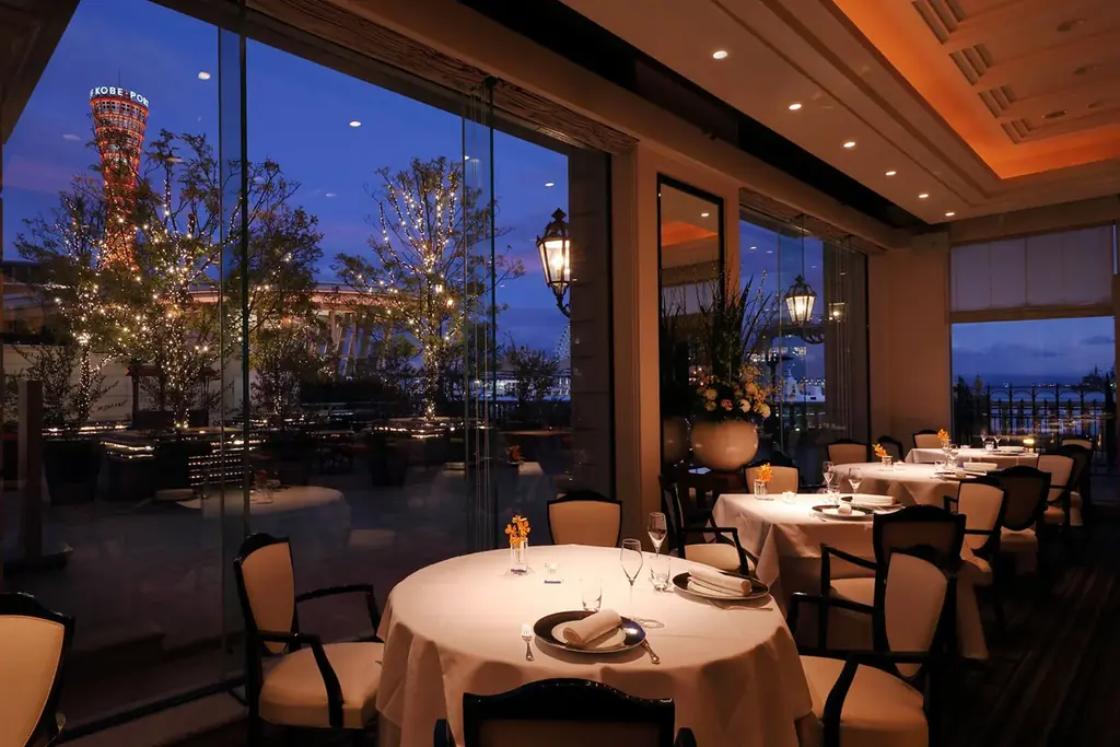 【ホテル ラ・スイート神戸ハーバーランド】上質な空間で心ときめく！ ラ・スイートのクリスマスディナー 予約受付中 画像 2