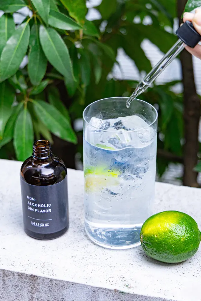 〈HUGE×@aroma〉天然アロマで作るノンアルジン「0%ジントニック」を開発 画像 2
