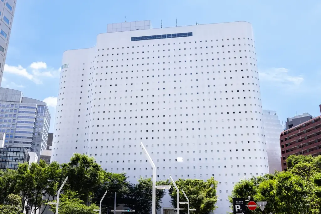 【WHG新宿（新宿ワシントンホテル／ホテルグレイスリー新宿）】植林活動に貢献「クリスマスチャリティーオーナメント」を数量限定で販売　鉄板焼で味わう贅沢なクリスマスディナーコースも予約受付中 画像 7