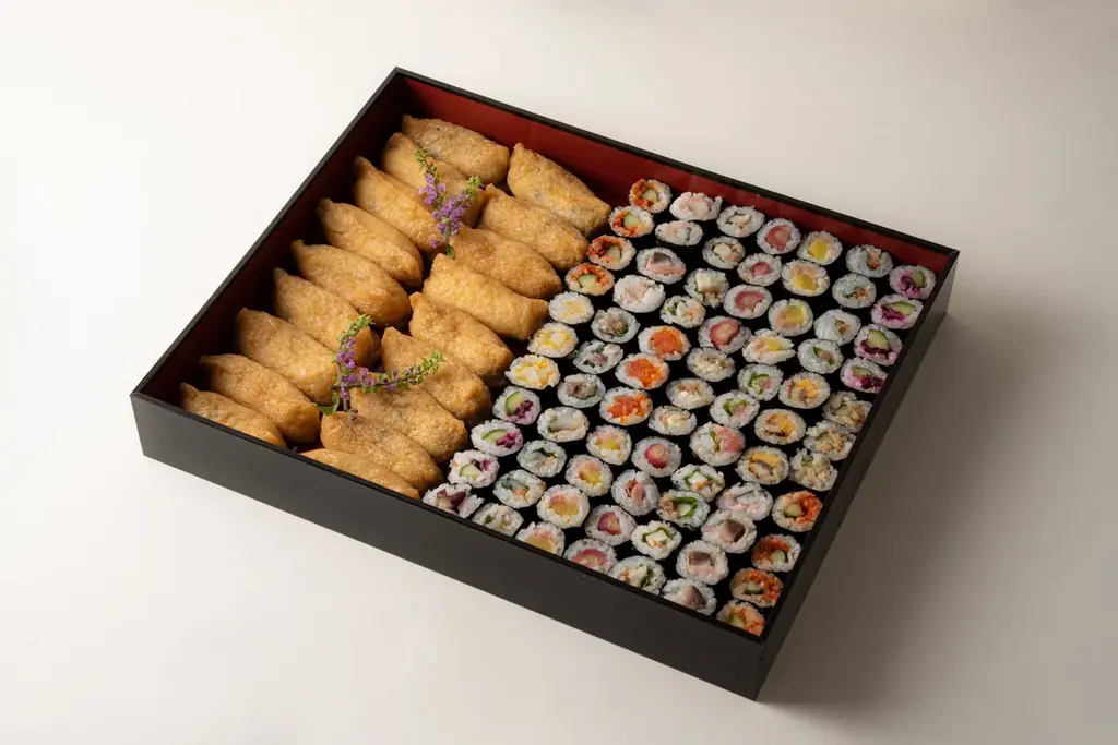 【ご予約受付開始】 むろやの冬の特別ラインナップが一挙登場。クリスマス商品ほか、年末年始のいなり寿司や冬季限定いなりまで幅広くご用意しました。 画像 7