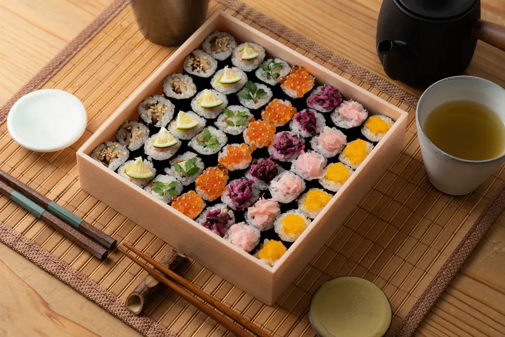 【ご予約受付開始】 むろやの冬の特別ラインナップが一挙登場。クリスマス商品ほか、年末年始のいなり寿司や冬季限定いなりまで幅広くご用意しました。 画像 9