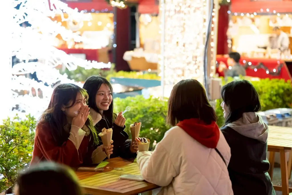 【日本初※】ランタン700個とドローン500機による夜空の共演が大好評　フェスタ・ルーチェ過去最高来場者数を更新し、12月13日にアンコール開催決定！ 画像 11