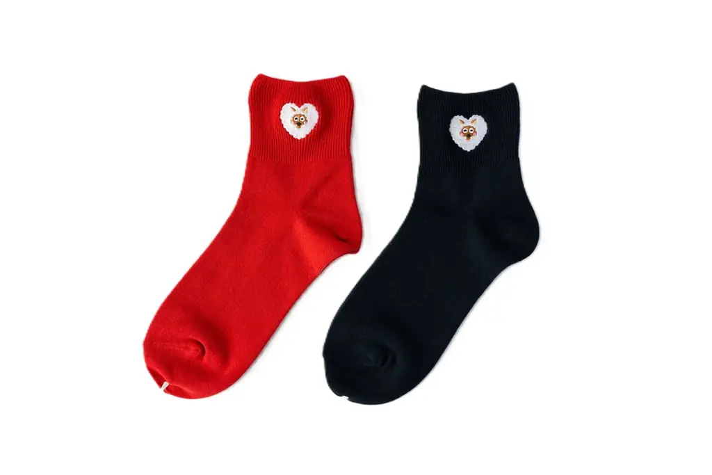 メ～テレのキャラクター「ウルフィ」×靴下屋のコラボ靴下、2025年12月5日（金）から東海３県の「靴下屋」12店舗で限定販売開始 画像 5