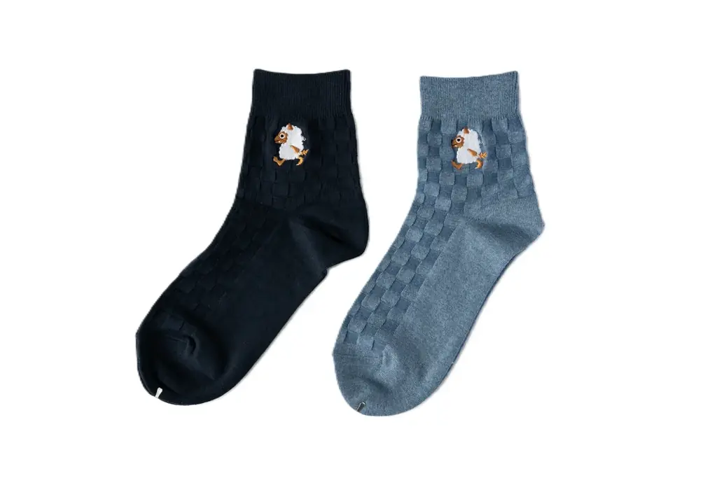 メ～テレのキャラクター「ウルフィ」×靴下屋のコラボ靴下、2025年12月5日（金）から東海３県の「靴下屋」12店舗で限定販売開始 画像 6